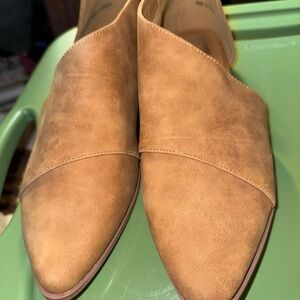 DV by Dolce Vita Tan Flats